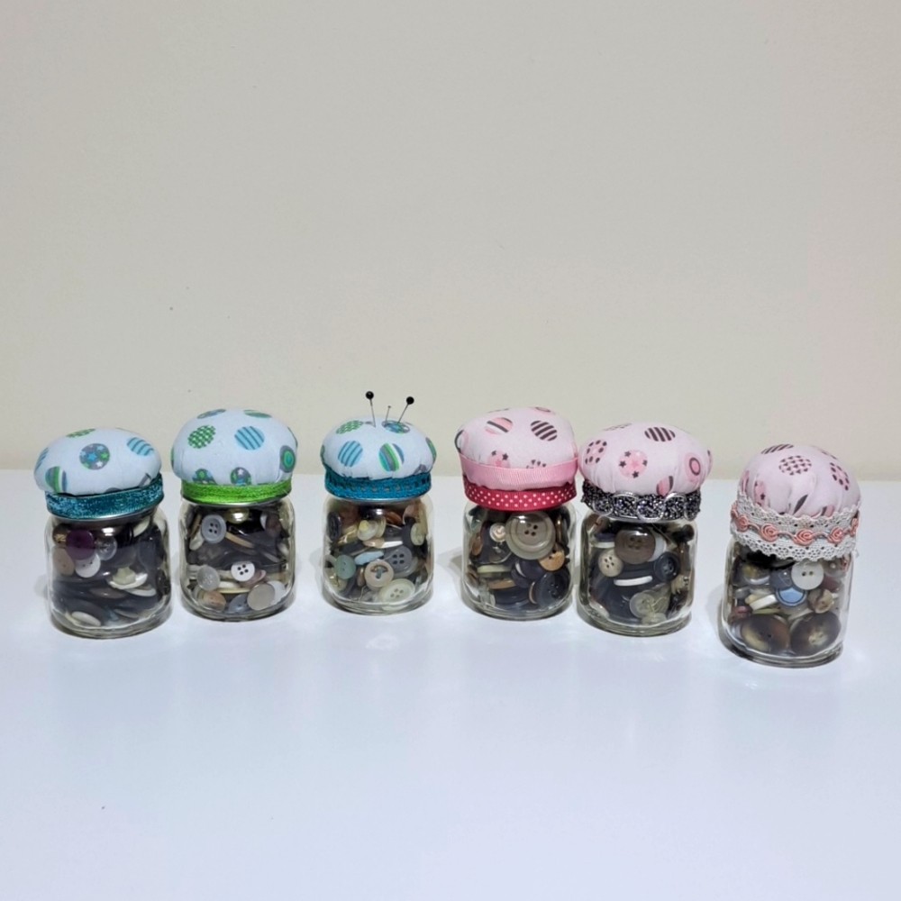 Hand Crafted Pin Cushion - Jar of Vintage Buttons - Sewing and Craft Sup…